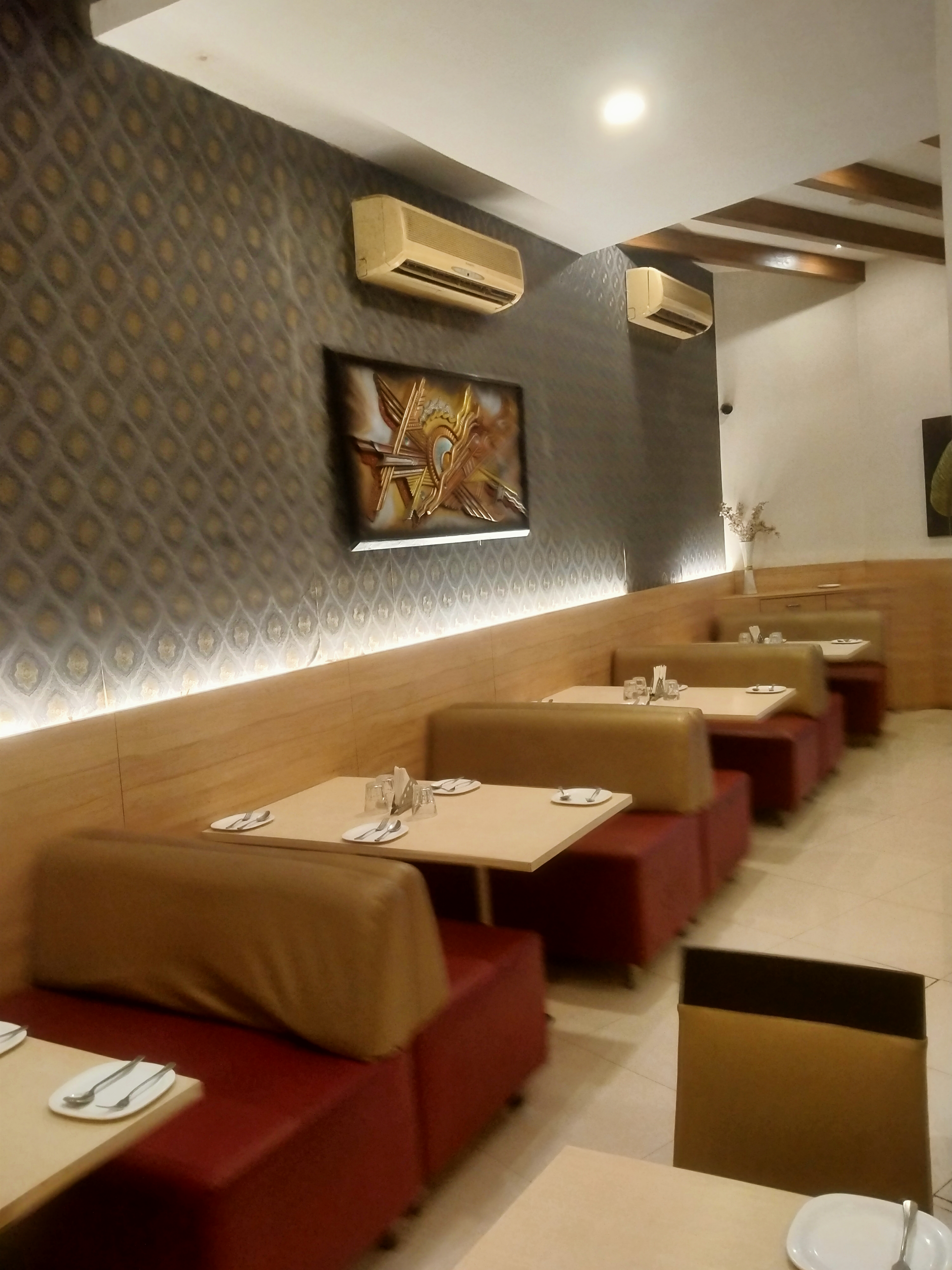 Aaswad Veg Restaurant gallery