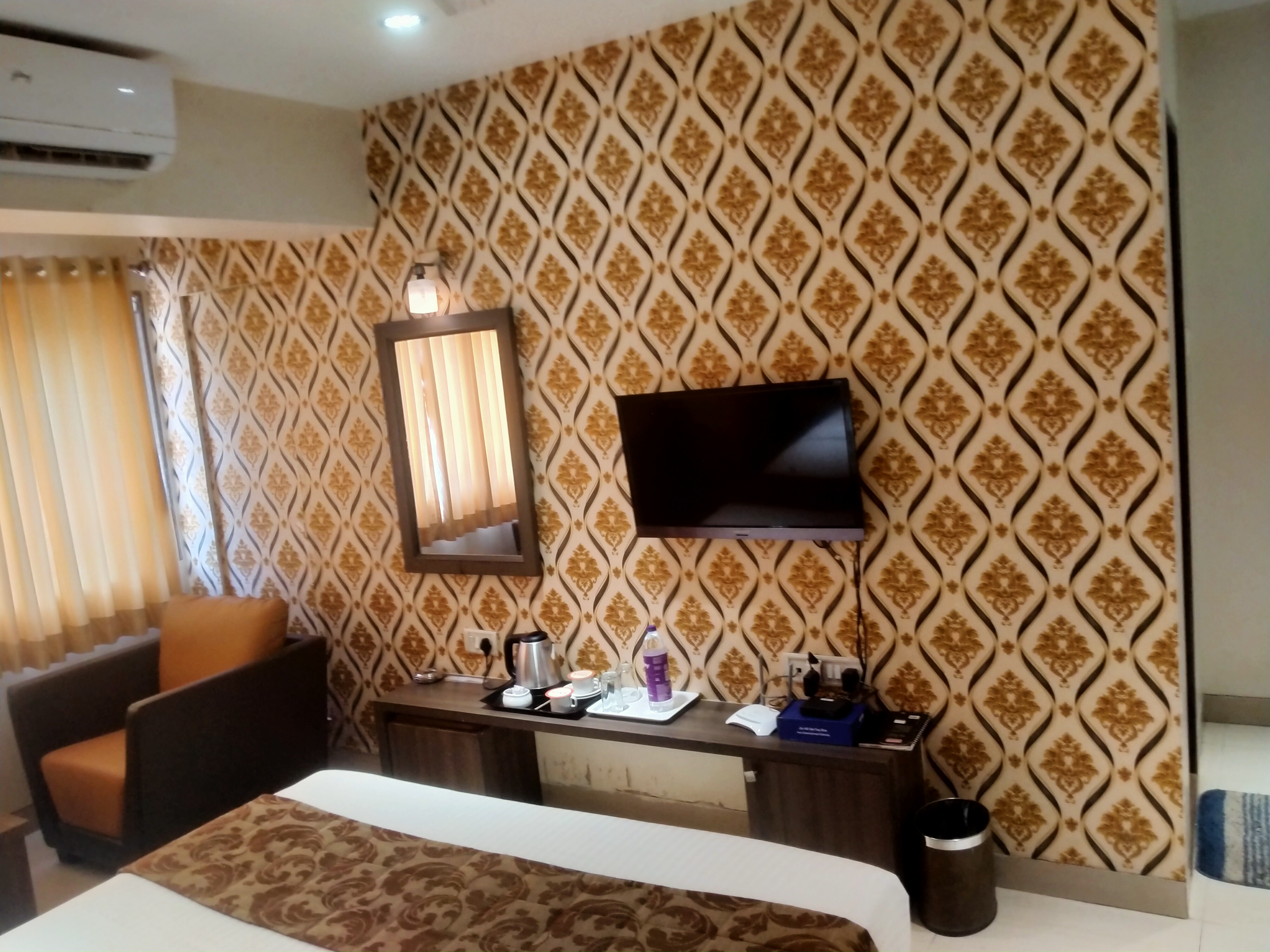 Deluxe Room gallery image