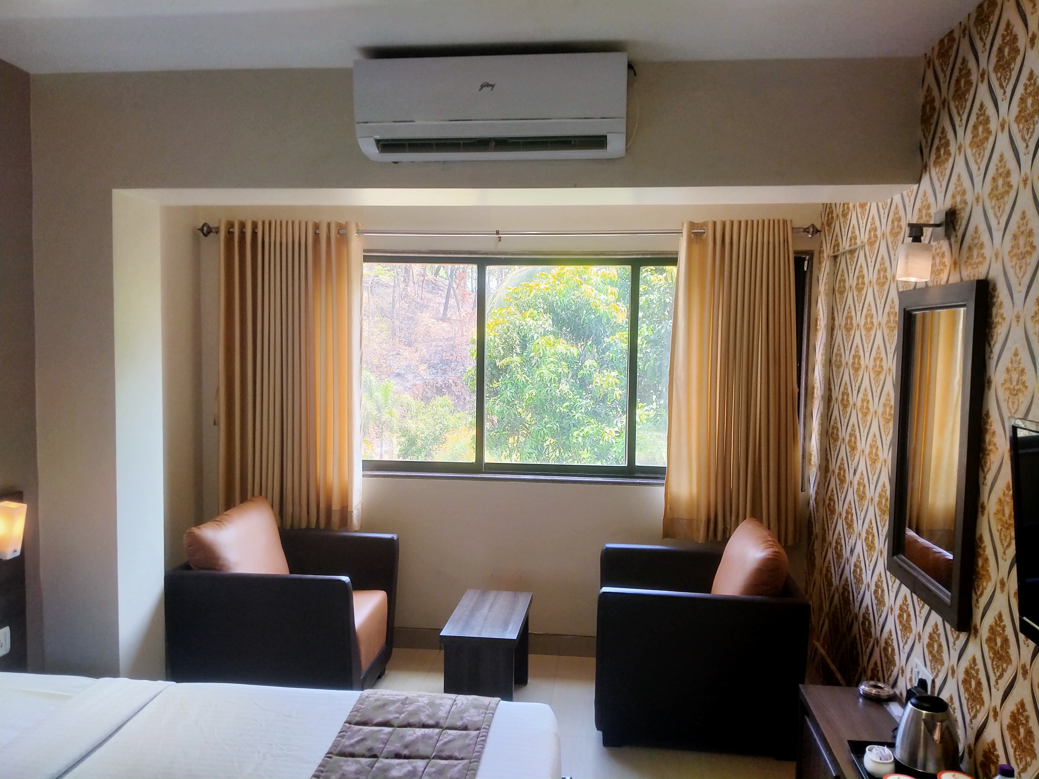Deluxe Room gallery image