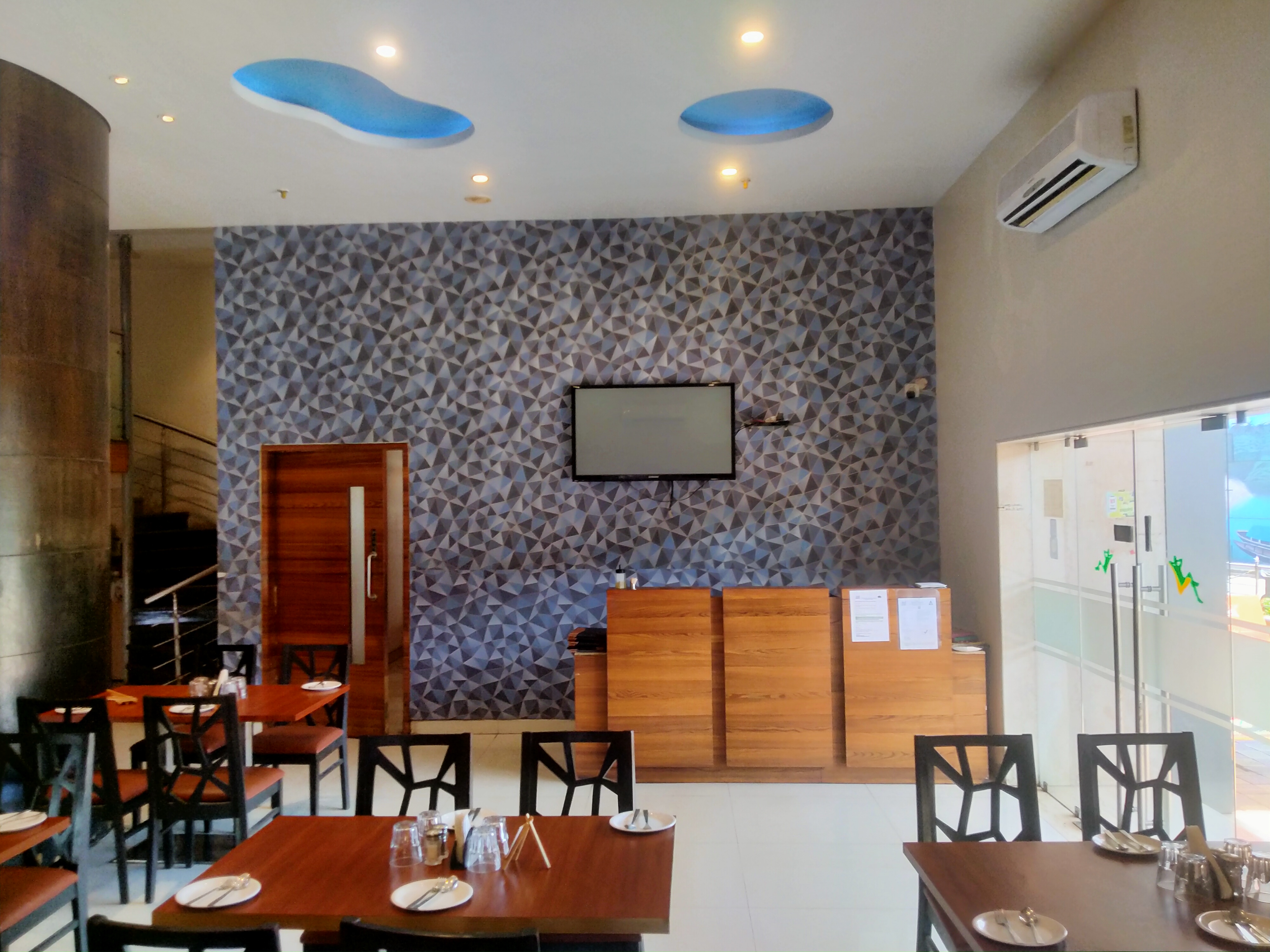 Garam Masala dining gallery